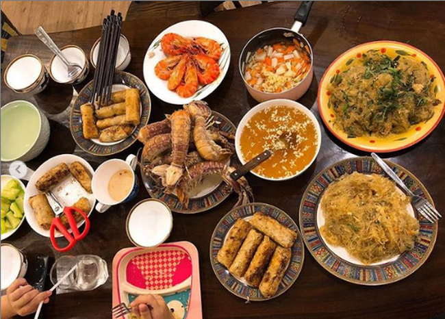 T&igrave;nh cảm như mẹ chồng cũ v&agrave; Hằng T&uacute;i: Lần n&agrave;o sắp đẻ b&agrave; cũng tẩm bổ 1 b&agrave;n cao lương mỹ vị - Ảnh 2.