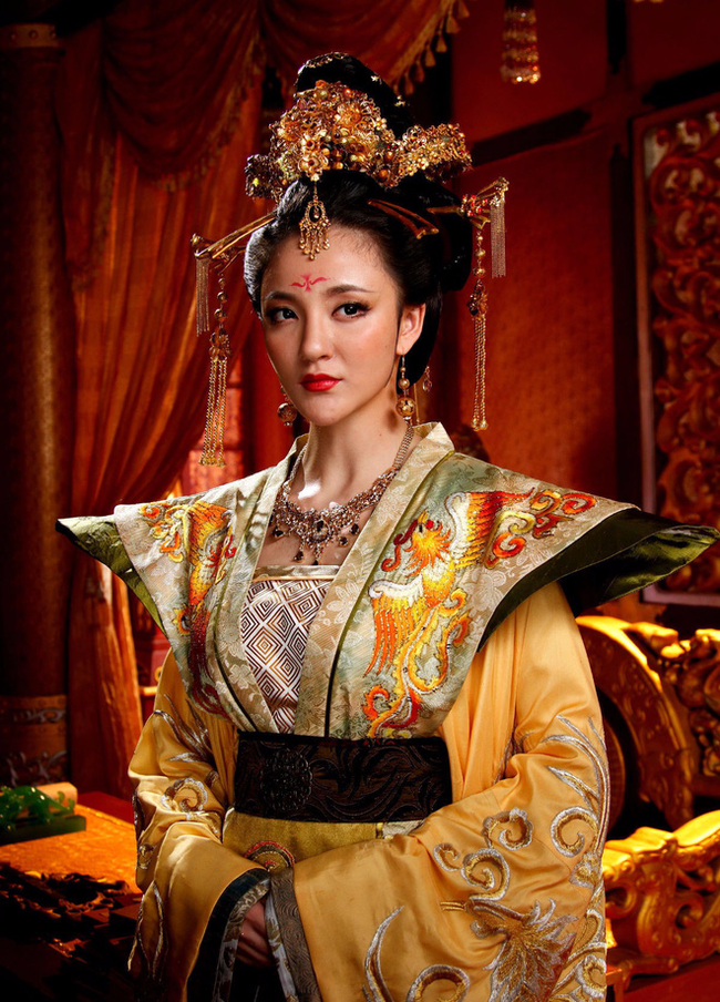 Hoàng hậu vô đạo chấn động lịch sử Trung Hoa: tư thông với Thái giám, hãm hại em gái, dùng thuật vu cổ giết Vua - Ảnh 3.