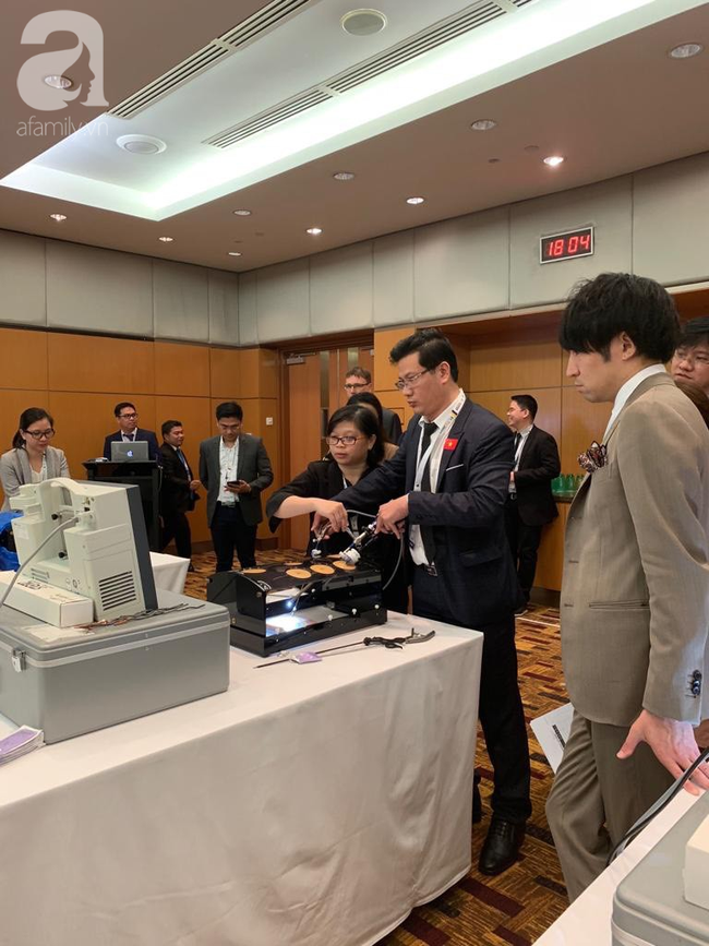 BV c&oacute; Trung t&acirc;m Phẫu thuật nội soi xuất sắc đầu ti&ecirc;n tại VN: Cứu người phụ nữ bị ung thư bằng nội soi 3D - Ảnh 5.