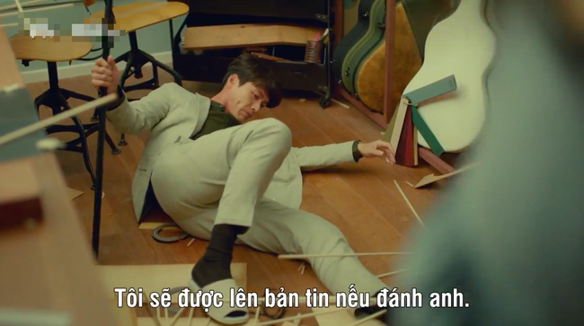 Li&ecirc;n tục lừa dối Park Shin Hye, Hyun Bin nhận ngay c&uacute; đấm cực đau từ bạn c&ocirc; - Ảnh 3.