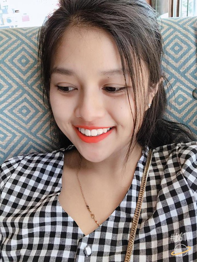 3 c&ocirc; gi&aacute;o 9x xinh đẹp, nhan sắc như hotgirl g&acirc;y sốt cộng đồng mạng năm 2018 - Ảnh 2.