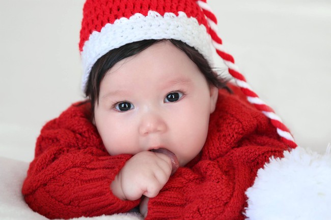 Soi nhất cử nhất động của sao Việt (6/12) - Ảnh 3.