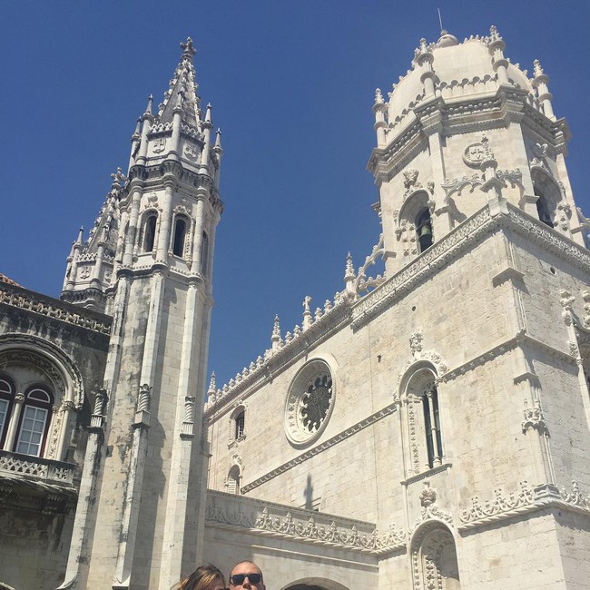 Cười ra nước mắt khi nhờ người lạ l&agrave;m ph&oacute; nh&ograve;m: Ảnh kh&ocirc;ng nh&ograve;e nhoẹt, mờ tịt th&igrave; cũng thấy to&agrave;n ch&acirc;n khiến nh&acirc;n vật ch&iacute;nh cả đời chẳng qu&ecirc;n - Ảnh 13.