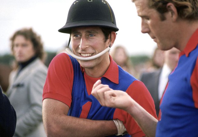 Th&aacute;i tử Charles: Từ cậu b&eacute; c&ocirc; độc, bị coi thường v&agrave; bắt nạt đến người đ&agrave;n &ocirc;ng từ bỏ gia đ&igrave;nh ho&agrave;n hảo, nhất quyết lấy người m&igrave;nh y&ecirc;u - Ảnh 6.