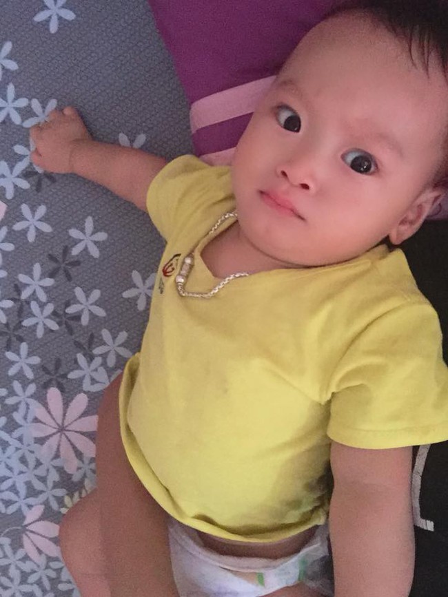 Hot trend mới của hội bỉm sữa: Tranh nhau khoe con với biểu cảm mặt thộn cực đ&aacute;ng y&ecirc;u - Ảnh 9.