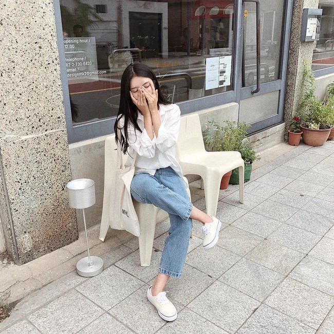 Trời chớm thu, loạt hot trend của m&ugrave;a mới đều g&oacute;p mặt trong street style tuần n&agrave;y của c&aacute;c qu&yacute; c&ocirc; ch&acirc;u &Aacute; - Ảnh 6.
