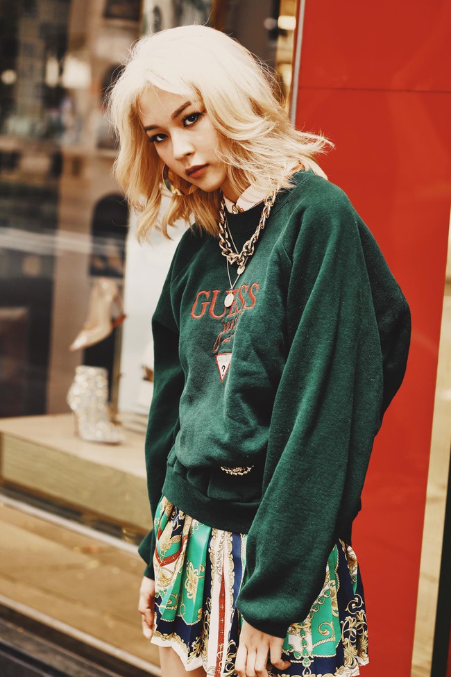 L&agrave;m gi&aacute;m khảo c&ugrave;ng V&otilde; Ho&agrave;ng Yến, Ph&iacute; Phương Anh bị ch&ecirc; bai kh&ocirc;ng đủ tầm  - Ảnh 6.