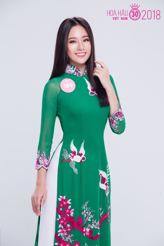 Ngỡ ngàng trước nhan sắc đời thường của 5 thí sinh nổi bật nhất Hoa hậu Việt Nam 2018 - Ảnh 2.