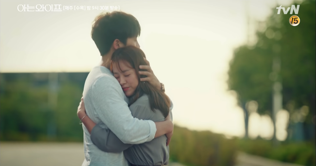 Chỉ vì muốn nói yêu Han Ji Min, Ji Sung suýt gây tai nạn giao thông nghiêm trọng - Ảnh 14. Chỉ vì muốn nói yêu Han Ji Min, Ji Sung suýt gây tai nạn giao thông nghiêm trọng - Ảnh 14.