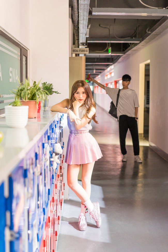 Han Sara li&ecirc;n tục tung chi&ecirc;u để &ldquo;thả th&iacute;nh trai đẹp - Ảnh 9.