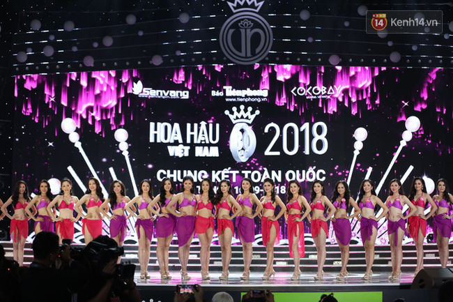 Lịch sử áo tắm của các kỳ HHVN: từ một mảnh sang hai mảnh, ngày càng chóe hơn và kiệm vải hơn - Ảnh 12. Lịch sử áo tắm của các kỳ HHVN: từ một mảnh sang hai mảnh, ngày càng chóe hơn và kiệm vải hơn - Ảnh 12.
