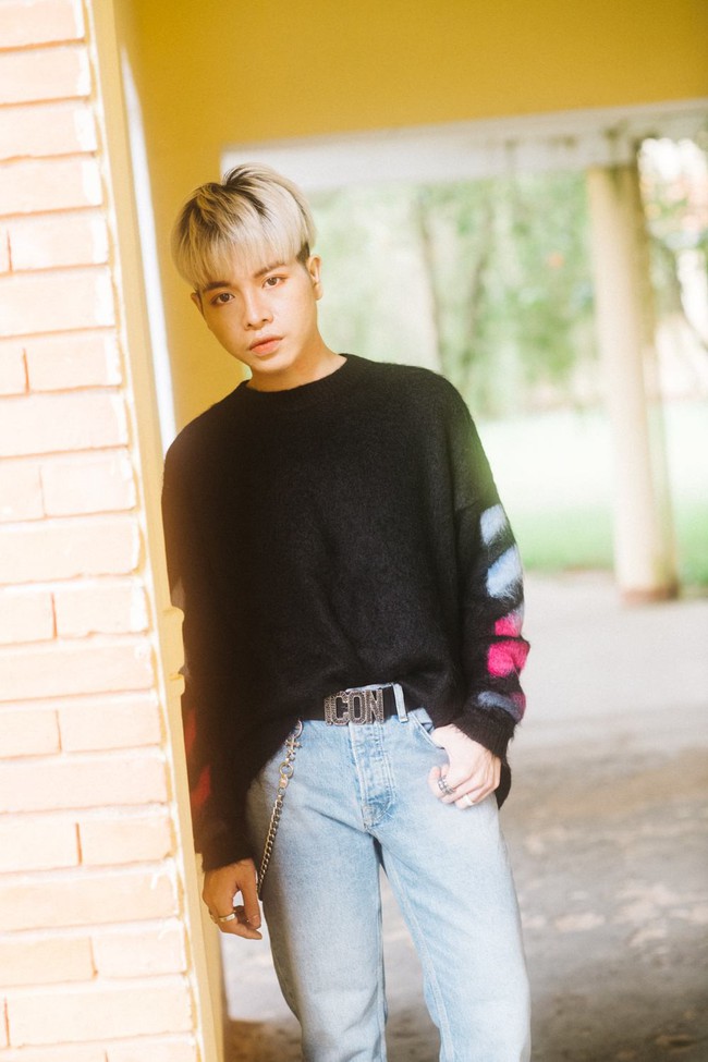 MV mới gặp sự cố, Đức Ph&uacute;c lo lắng gửi lời xin lỗi kh&aacute;n giả  - Ảnh 4.