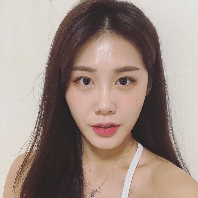 Chỉ chăm da buổi tối thôi chưa đủ, bạn cần chu trình 7 bước buổi sáng này thì làn da mới khỏe đẹp toàn diện được - Ảnh 2. Chỉ chăm da buổi tối thôi chưa đủ, bạn cần chu trình 7 bước buổi sáng này thì làn da mới khỏe đẹp toàn diện được - Ảnh 2.