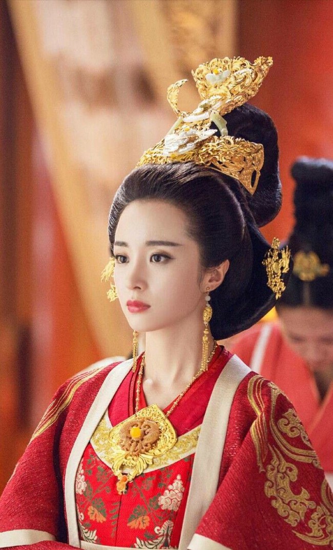 Cố Luân Hòa Hiếu Công Chúa - cô con gái út kỳ lạ được Càn Long yêu thương nhất, hưởng vinh hoa suốt 3 đời Hoàng đế Thanh triều  - Ảnh 11.