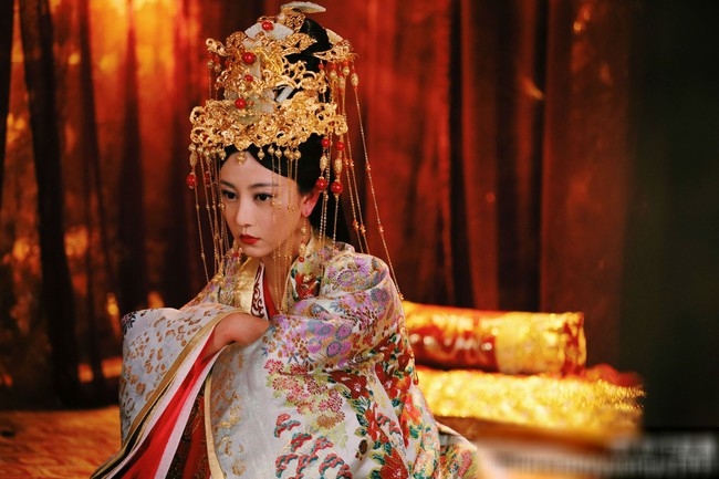 Cố Luân Hòa Hiếu Công Chúa - cô con gái út kỳ lạ được Càn Long yêu thương nhất, hưởng vinh hoa suốt 3 đời Hoàng đế Thanh triều  - Ảnh 8.