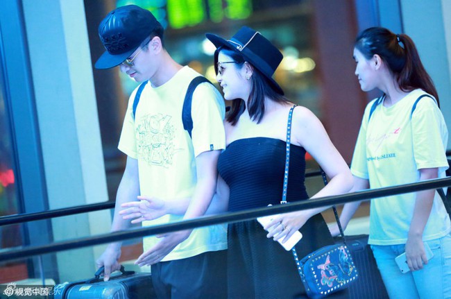 So sánh 6 hot mom Cbiz : Sắc vóc gây choáng nhất không phải Angela Baby mà là mỹ nhân này của Diên Hi Công Lược - Ảnh 30. So sánh 6 hot mom Cbiz : Sắc vóc gây choáng nhất không phải Angela Baby mà là mỹ nhân này của Diên Hi Công Lược - Ảnh 30.