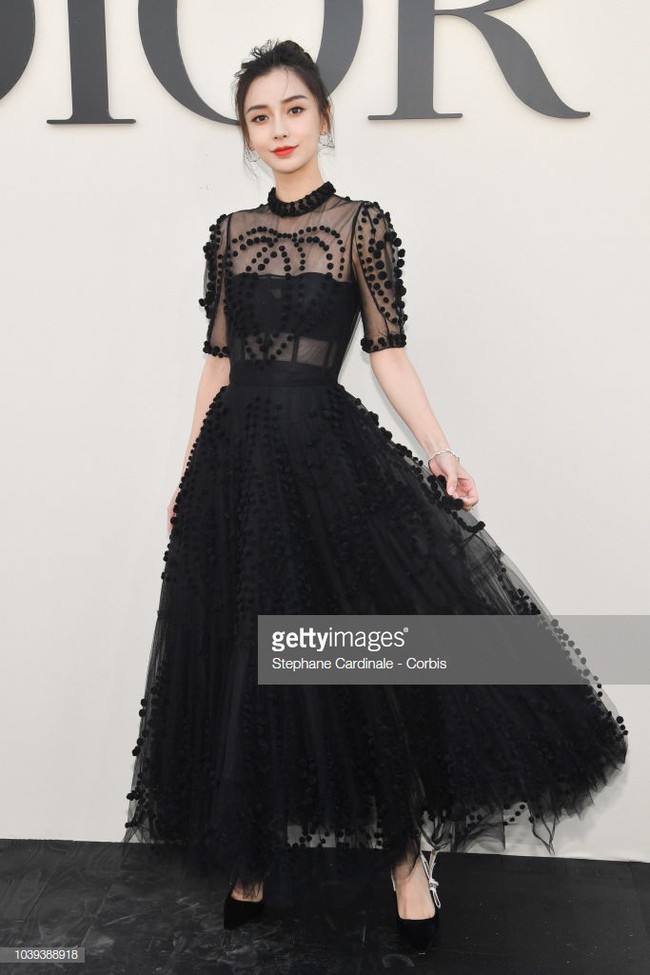 Ống k&iacute;nh ph&oacute;ng vi&ecirc;n nước ngo&agrave;i chứng minh Angela Baby sở hữu nhan sắc đỉnh cao kh&ocirc;ng t&igrave; vết - Ảnh 12.