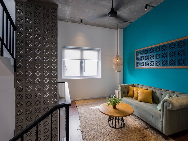 Ngôi nhà nhỏ với điểm nhấn xanh dương xóa tan định kiến nhà chật là phải dùng gam màu trắng ở quận 2, Sài Gòn - Ảnh 6.