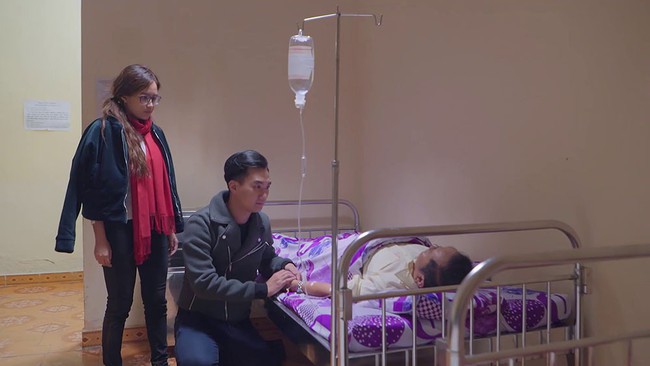 Gạo nếp gạo tẻ: Tạm quên chuyện buồn của Hương đi, vì có một nhân vật khác cực chất chơi đang khiến khán giả phát cuồng! - Ảnh 1. Gạo nếp gạo tẻ: Tạm quên chuyện buồn của Hương đi, vì có một nhân vật khác cực chất chơi đang khiến khán giả phát cuồng! - Ảnh 1.