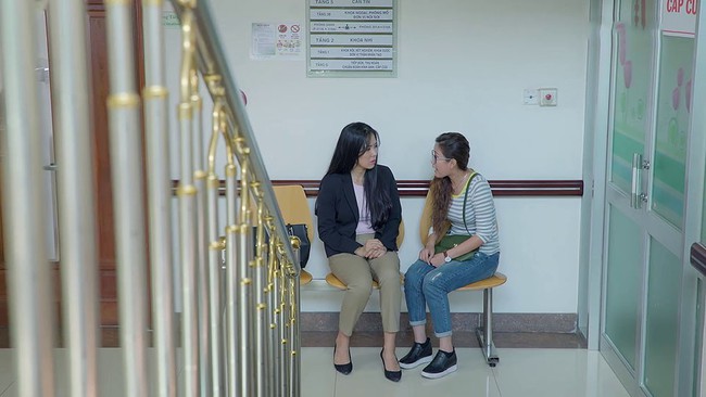 Gạo nếp gạo tẻ: Gi&aacute;m đốc đẹp trai c&oacute; t&igrave;nh &yacute; với Hương, đến người nh&agrave; c&ograve;n nhận ra rồi m&agrave; sao Hương vẫn m&atilde;i ngu muội thế? - Ảnh 8.