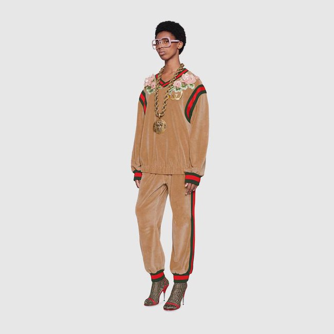Kể cả bị chê mặc xấu, Mai Phương Thúy vẫn vung hơn 100 triệu sắm cả cây Gucci vì điều này - Ảnh 4. Kể cả bị chê mặc xấu, Mai Phương Thúy vẫn vung hơn 100 triệu sắm cả cây Gucci vì điều này - Ảnh 4.