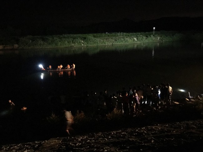 Đi bắt hến dưới s&ocirc;ng, b&eacute; trai lớp 4 c&ugrave;ng cha đuối nước thương t&acirc;m trước ng&agrave;y khai giảng - Ảnh 2.