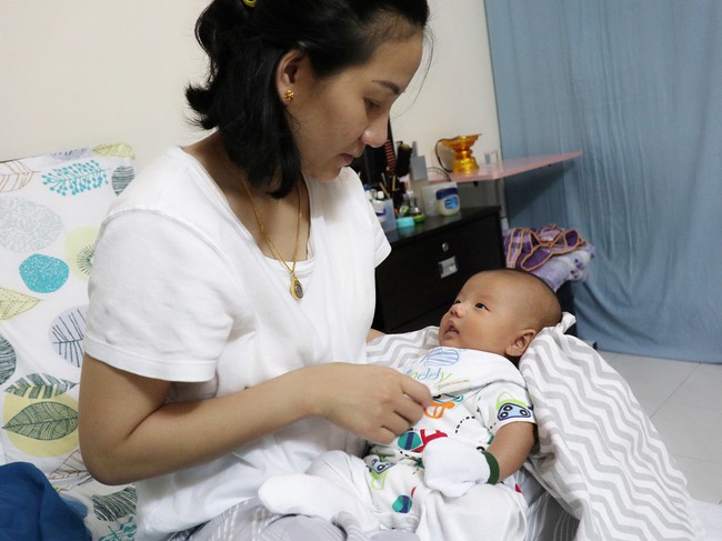 Thấy ch&aacute;u nhớ b&agrave;, n&agrave;ng d&acirc;u gọi điện mời mẹ chồng l&ecirc;n chơi, ai ngờ nhận được c&acirc;u trả lời như s&eacute;t đ&aacute;nh ngang tai - Ảnh 2.