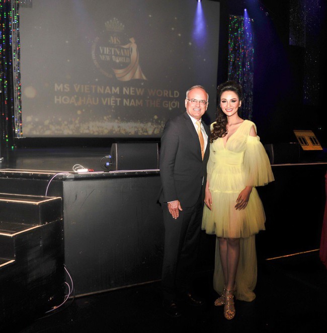 Hoa hậu Diễm Hương xa con một th&aacute;ng để nhận show tại nước ngo&agrave;i - Ảnh 8.