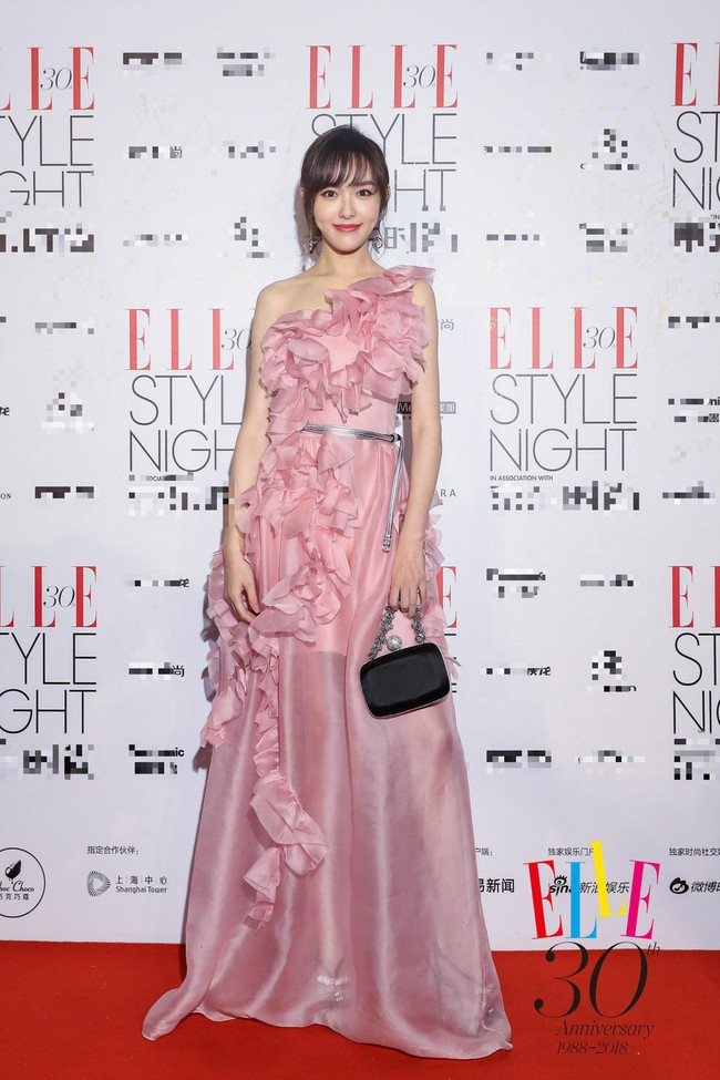 Mang tiếng hảo tỷ muội l&acirc;u năm, Dương Mịch - Đường Y&ecirc;n lại lơ nhau tại sự kiện như kh&ocirc;ng hề th&acirc;n quen - Ảnh 12.