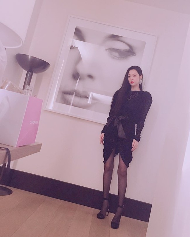 Hiếm khi Sulli k&iacute;n cổng cao tường, netizen kh&ocirc;ng ch&ecirc; m&agrave; c&ograve;n đồng loạt khen ngợi c&ocirc; xứng với đẳng cấp nữ thần - Ảnh 1.