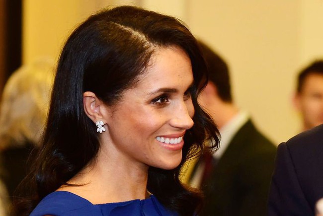 Ngay cả khi diện trang sức, C&ocirc;ng nương Kate v&agrave; Meghan cũng phải tu&acirc;n thủ luật ri&ecirc;ng để tr&aacute;nh bị cho l&agrave; khoe của - Ảnh 6.