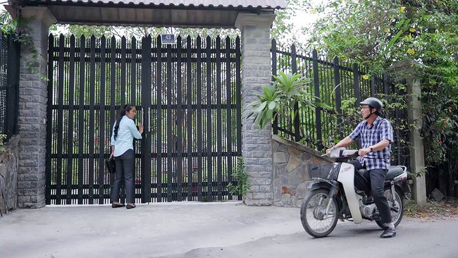 Gạo nếp gạo tẻ: Chuyện thật như... phim, Tường tiếp tục để lại qu&agrave; độc cho Hương nhưng lại bị gia đ&igrave;nh từ chối - Ảnh 1.