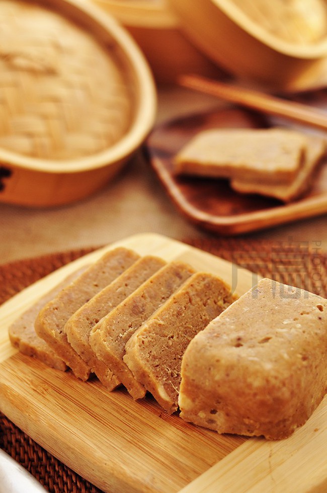 Tết này nhà tôi đổi món thay giò lụa bằng chả thịt hấp làm cực dễ mà ăn tươi ngon hơn nhiều - Ảnh 6.