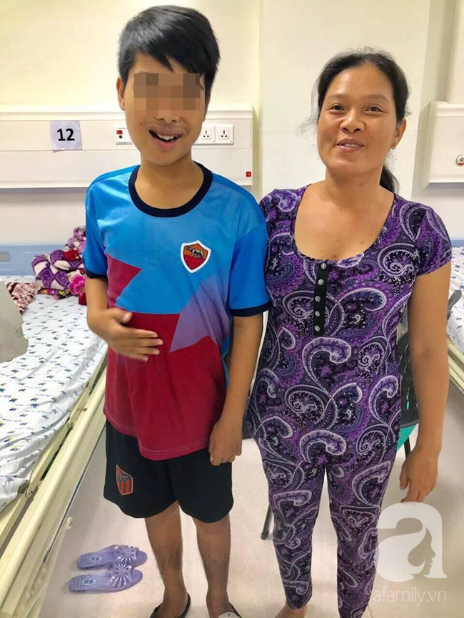 B&eacute; trai 14 tuổi nguy kịch sau khi xuất huyết nặng: Cảnh b&aacute;o căn bệnh muỗi đốt cũng c&oacute; thể g&acirc;y mất mạng - Ảnh 3.