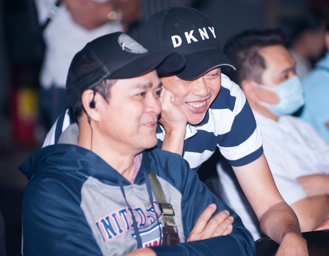 hoai-linh-8290-154804515282473340699.jpg