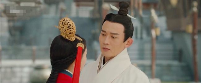 Hạo Lan truyện: Bỏng mắt với cảnh tắm hồ của Ng&ocirc; Cẩn Ng&ocirc;n v&agrave; bạn diễn nữ xinh đẹp  - Ảnh 2.