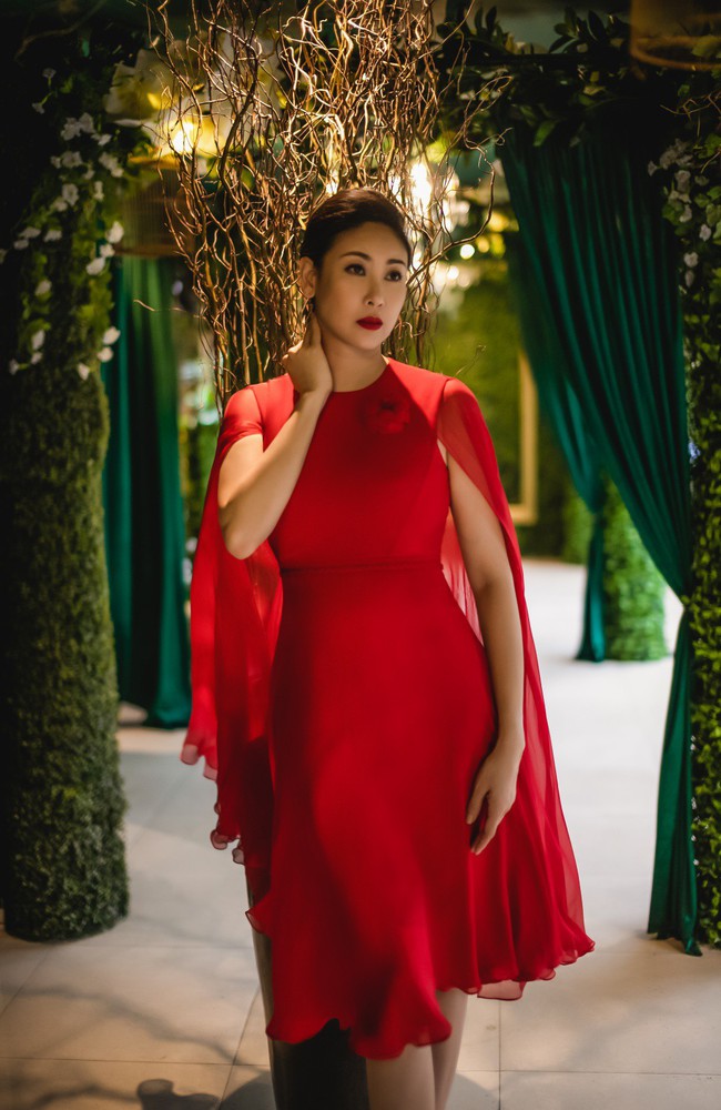 42 tuổi, H&agrave; Kiều Anh đ&aacute;nh bật d&agrave;n mĩ nh&acirc;n showbiz với nhan sắc vượt thời gian - Ảnh 10.