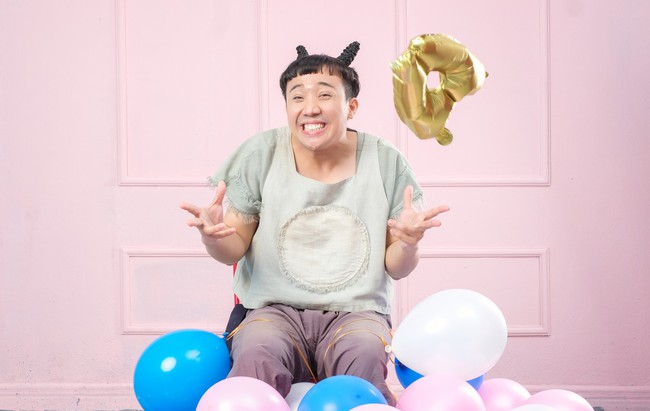 Cười t&eacute; ghế với m&agrave;n ch&uacute;c Tết b&aacute; đạo của Trấn Th&agrave;nh trong Trạng Quỳnh - Ảnh 8.