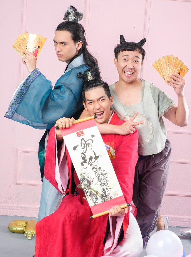 Cười t&eacute; ghế với m&agrave;n ch&uacute;c Tết b&aacute; đạo của Trấn Th&agrave;nh trong Trạng Quỳnh - Ảnh 4.