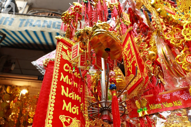 Đến phố H&agrave;ng M&atilde; ngắm thi&ecirc;n hạ du xu&acirc;n, hưởng kh&ocirc;ng kh&iacute; nhộn nhịp mới thấy Tết đến gần lắm rồi! - Ảnh 18.