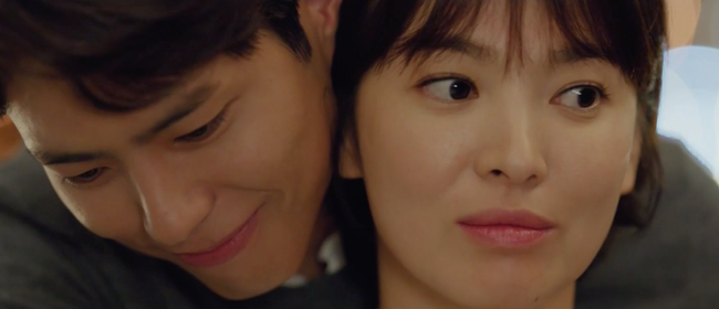 Song Hye Kyo thử th&aacute;ch sự ki&ecirc;n nhẫn của Song Joong Ki bằng nụ h&ocirc;n cuồng nhiệt d&agrave;i gần 1 ph&uacute;t với Park Bo Gum - Ảnh 11.