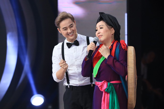 Hồng V&acirc;n ngẩn ngơ khi bị cản trở chuyện t&aacute;n tỉnh L&yacute; Đức  - Ảnh 7.