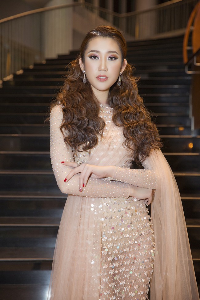 Gạo nếp gạo tẻ vừa thắng giải WeChoice, Th&uacute;y Ng&acirc;n đ&atilde; tiết lộ từng kh&ocirc;ng d&aacute;m gặp Trung Dũng  - Ảnh 4.