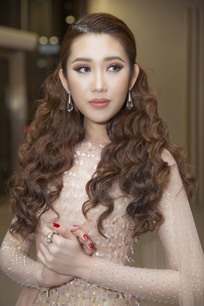 Gạo nếp gạo tẻ vừa thắng giải WeChoice, Th&uacute;y Ng&acirc;n đ&atilde; tiết lộ từng kh&ocirc;ng d&aacute;m gặp Trung Dũng  - Ảnh 7.