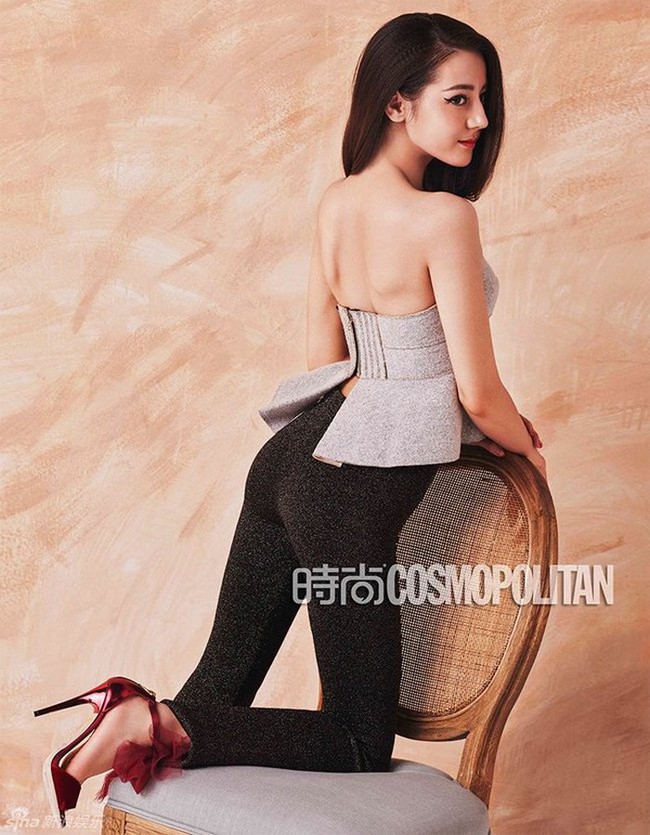 B&ocirc;ng hồng T&acirc;n Cương Địch Lệ Nhiệt Ba g&acirc;y bất ngờ với b&iacute; quyết giữ d&aacute;ng gi&uacute;p v&oacute;c d&aacute;ng lu&ocirc;n thon gọn - Ảnh 2.