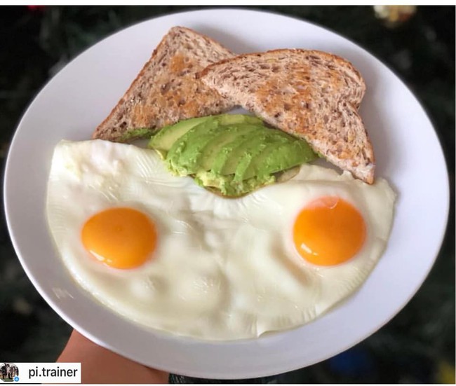 Chống chọi ng&agrave;y lạnh, đ&aacute;nh bay c&aacute;m dỗ đồ chi&ecirc;n r&aacute;n nhờ thực đơn giảm c&acirc;n được huấn luyện vi&ecirc;n m&aacute;ch nước - Ảnh 2.