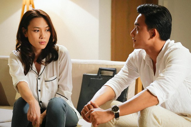 Mỹ T&acirc;m bất ngờ tung MV nhạc phim ngọt ng&agrave;o nhất Chị trợ l&yacute; của anh - Ảnh 9.