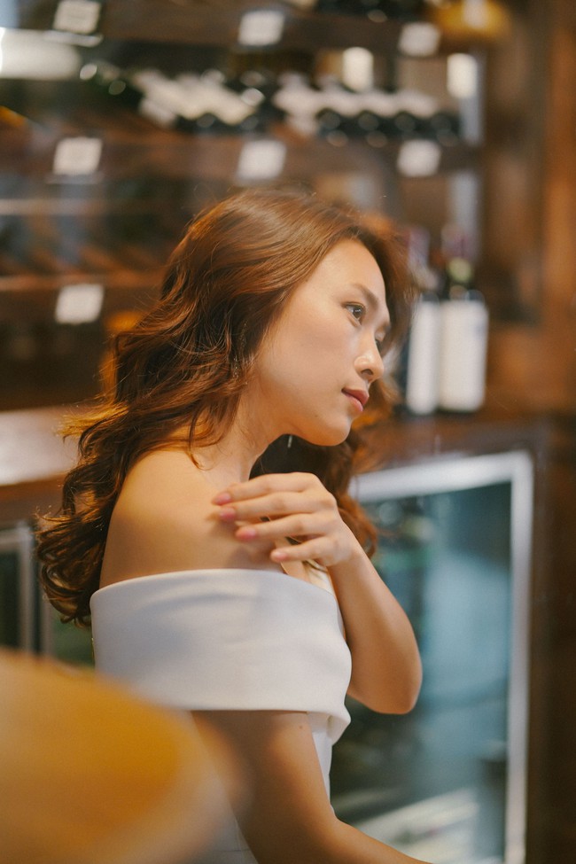 Mỹ T&acirc;m bất ngờ tung MV nhạc phim ngọt ng&agrave;o nhất Chị trợ l&yacute; của anh - Ảnh 2.