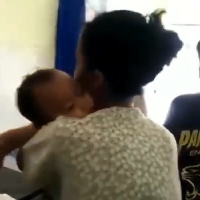 video-grief-stricken-mum-tries-to-revive-dead-baby-that-was-electrocuted-by-exposed-wires-world-of-buzz-6-1570880543551-15708805435521836718127.png