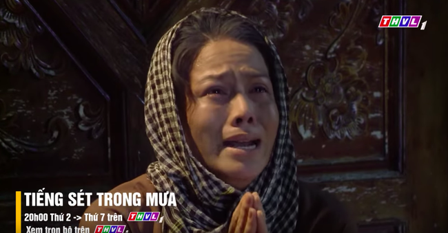 "Tiếng s&eacute;t trong mưa": Thị B&igrave;nh xin v&agrave;o nh&agrave; l&agrave;m người hầu, Khải Duy đứng trước vợ vẫn kh&ocirc;ng nhận ra  - Ảnh 1.